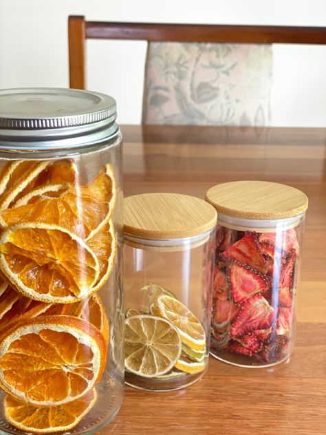 Gin Kit, Fruit Diy, Dehydrated Fruit, Dry Fruits, Dried Fruit, Gin, Mason Jars, Fruit, Quick Saves