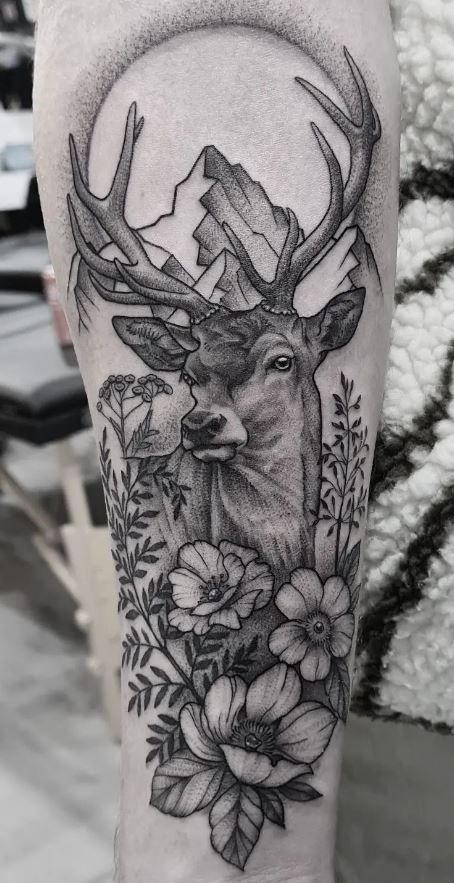 Special Tattoo Design, Deer Tattoo Ideas, Baby Deer Tattoo, Hirsch Tattoo Frau, Buck Tattoo, Deer Tattoos, Deer Head Tattoo, Elk Tattoo, Special Tattoo