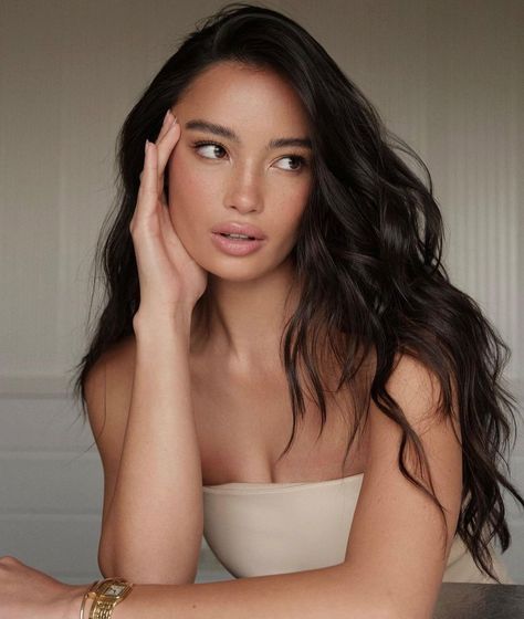 Kelsey Merritt on Instagram: “back in @antheabueno’s makeup chair for @itsshowtimena! tune in this week I’ll be your guest hurado 🫶🏼” Filipina Makeup, Filipino Makeup, Wedding Hairstyles And Makeup, Kelsey Merritt, Natural Glowy Makeup, Beauty Make-up, Braut Make-up, Make Up Looks, Wedding Hair And Makeup