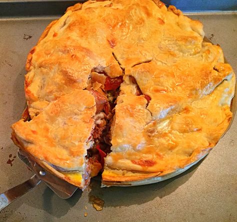 Pizza Pot Pie (supreme) | Railroad Wife Pot Pie Pizza, Deep Dish Hamburger Sausage And Pepperoni Pie, Hamburger Sausage Pepperoni Pie, Meat Pie Pictures, Pizza Pot Pie Recipe Food Network, Pizza Pot Pie, Red Lobster Biscuits, Supreme Pizza, Burger Meat