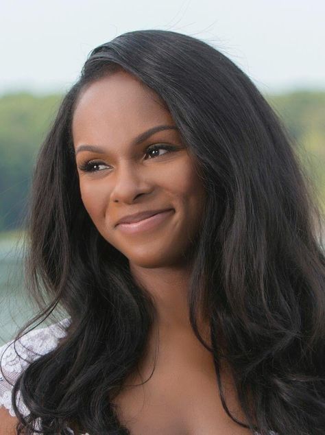 Tika Sumpter, Tiana And Naveen, Vintage Dance, Animation Art Sketches, Take My Breath, Silver Screen, Faith In Humanity, Lead Singer, Funny Facts