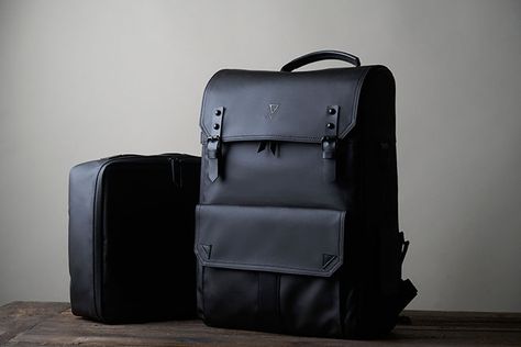 Kickstarter Highlight: VINTA Type II Camera Bag and Travel Kit - Carryology - Exploring better ways to carry Travel Camera Bag With Gunmetal Hardware, Travel Camera Bag With Zipper, Crossbody, Travel Camera Bag, Versatile Camera Bag For On-the-go, On-the-go Camera Bag With Zipper Closure, Adventure Bags, On-the-go Rectangular Camera Bag With Adjustable Strap, Edc Bag, Travel Camera