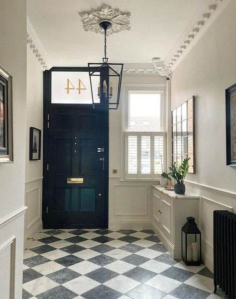 Georgian Hallway, Tiled Hallway Floor, Foyer Tile, Black And White Hallway, Cottage Hallway, Hallway Tiles, Hallway Tiles Floor, Hall Tiles, Kensington House