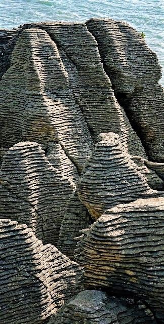 The Road Between, Rotorua, South Island, Rock Formations, Natural Phenomena, Land Art, Nature Landscape, Rocks And Minerals, Amazing Nature