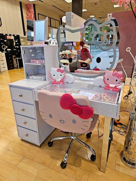 Hello Kitty Microwave, Hello Kitty Impressions Vanity, Hello Kitty Vanity Setup, Hello Kitty Closet, Hello Kitty Aesthetic Room, Hello Kitty Cosas, Vanity's Aesthetic, Hello Kitty Bedroom Ideas, Room Ideas Hello Kitty