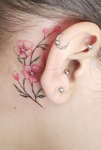 Cherry Blossom Tattoo Behind Ear, Behind Ear Tattoo Ideas, Flower Tattoo Ear, Behind Ear Tattoos For Women, Behind The Ear Tattoos, Flower Tats, Family Tattoo Ideas, Le Tattoo, Behind Ear Tattoos