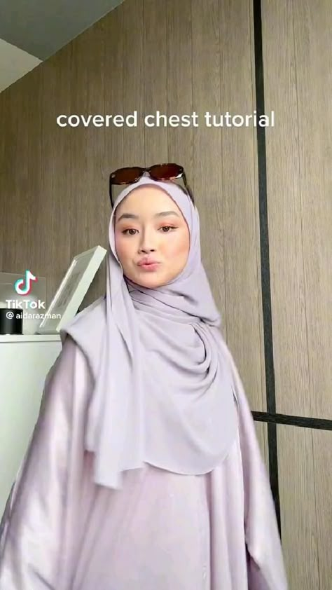 Indonesian Hijab Style Tutorial, Elegant Muslimah Outfit, Indonesian Hijab Style, Chest Cover Hijab Style, Tutorial Tudung Shawl, Tutorial Shawl Simple, Tutorial Tudung, Hijab Casual Dress, Chest Covering Hijab Tutorial