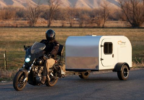 Pull Behind Motorcycle Trailer, Motorcycle Couple Pictures, Micro Campers, Moto Camping, Motorcycle Road Trip, Motorcycle Campers, Toy Hauler Camper, Coffee Food Truck, Green Motorcycle