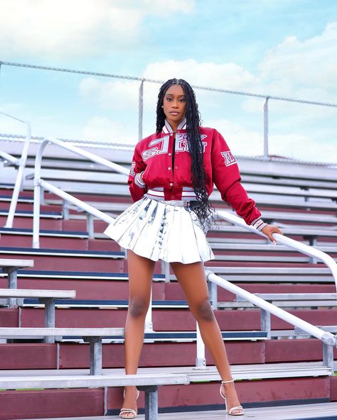 The Illustrious Texas Southern University ✨🐅 In 3 days I’ll officially be an alumna!! #TxSU #HBCUBuzz #Houston #TSUProud #TSUGrad24 #TSU24 #HBCUGrad Texas Southern University Graduation Pictures, Texas Southern University Aesthetic, Southern University Outfits, Tsu College, University Photoshoot, College Photoshoot, Dance Senior Pictures, Texas Southern University, Alexis Davis