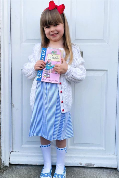 Get 135+ World Book Day costume ideas on Pinterest Easy Book Day Costumes, Matilda Dress Up, Character Day Costumes, World Book Day Characters, Easy Book Character Costumes, World Book Day Costume Ideas, Easy Book Week Costumes, World Book Day Costume, Matilda Costume