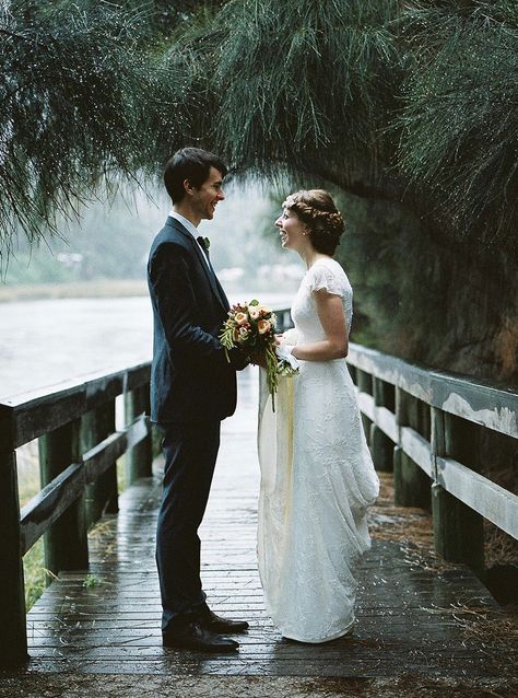 Aphrodite Headpiece, Rain Wedding Photos, Photos In The Rain, Wooded Wedding, Wet Wedding, Old Fashioned Wedding, Rain Wedding, Green Scenery, Big Trees