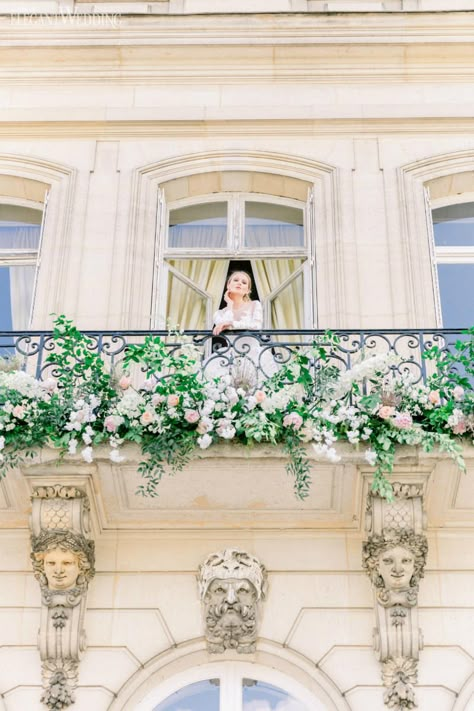 Balcony Wedding Flowers | Refined Fairytale Wedding Inside a Castle | ElegantWedding.ca Inside A Castle, Balcony Wedding, Luxurious Garden, Wedding In France, Balcony Flowers, Floral Wedding Decorations, Chateau Wedding, Wedding Inside, Chateau France