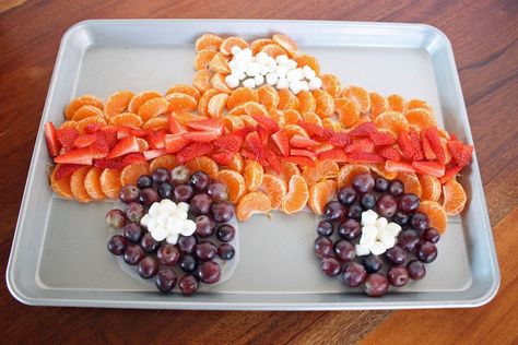 Headed to Monster Jam or having a monster truck themed party, check out this easy monster truck fruit tray. It's healthy, fun and yummy. Monster Truck Fruit Tray, Transportation Snacks, Easter Bunny Fruit Tray, Truck Party Food, Easter Bunny Fruit, Monster Truck Birthday Cake, Blaze Birthday Party, Blaze Party, Blaze And The Monster Machines Party