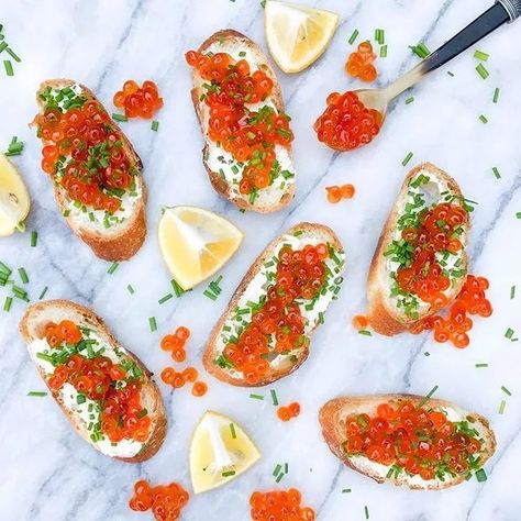 Best Salmon Recipes, Recipe For Salmon, Salmon Caviar, Best Salmon, Salmon Roe, Big Meals, Toast Recipes, Appetizers For Party, Salmon Recipes