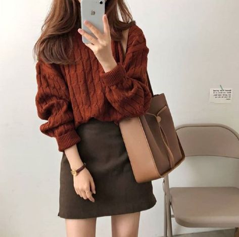 Retro Fall Fashion, Gryfinndor Outfit, Mode Ulzzang, Korean Fashion Trends, Outfit Trends, Autumn Street Style, Pastry Chef, Inspired Outfits, 가을 패션