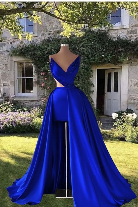 Royal Blue Formal Gown Royal Blue Dress Prom, Royal Blue Prom Dress Long, Big Prom Dresses, Prom 2k24, Prom Trends, Royal Blue Gown, Royal Blue Prom Dresses, Stunning Prom Dresses, Banquet Dresses