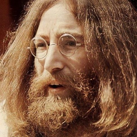 John Lennon During The "Abbey Road" Photo Sessions, August 8th, 1969. John Lennon 1969, John And Yoko, Beatles Memorabilia, John Lennon Yoko Ono, John Lennon And Yoko, Julian Lennon, John Lennon Beatles, Liverpool Uk, Beatles Pictures