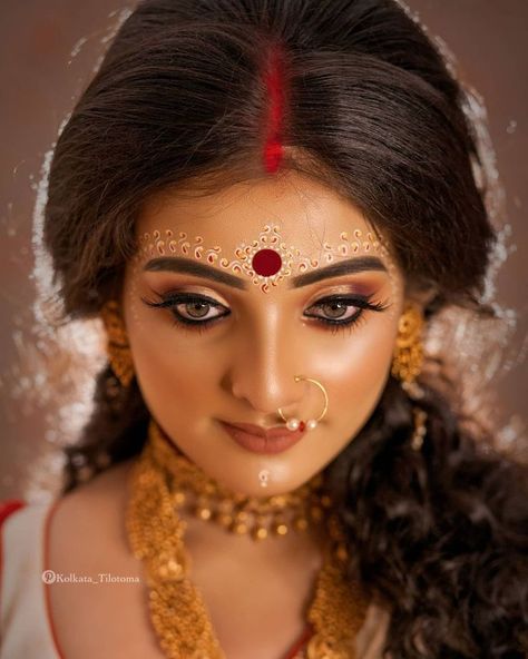 Bengali Photography, Bengali Makeup, Tamil Makeup, Kolka Design, Bride Shoot, Back Quotes, Back Photography, Swag Dress, Indian Engagement