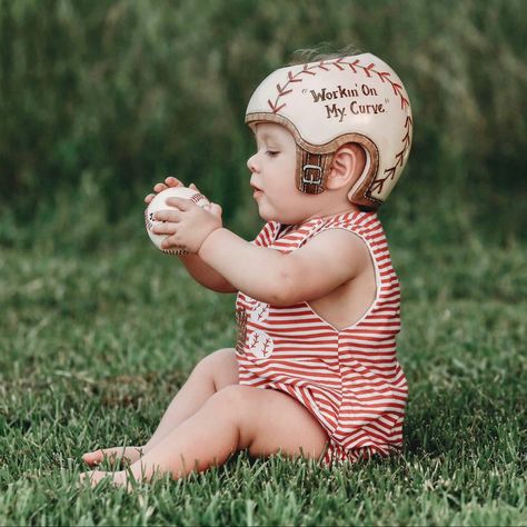 Doc Band Designs, Baby Helmet Design Girls Ideas, Cranial Helmet Designs Boys, Baby Helmet Design Boys, Cranial Helmet, Doc Band, Baby Helmet, Helmet Designs, Bee Baby