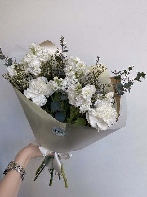 Gardenia Bouquet, Flower Boquet, Flowers For Men, Boquette Flowers, Flower Gift Ideas, Flowers Bouquet Gift, Nothing But Flowers, Flower Therapy, Beautiful Bouquet Of Flowers