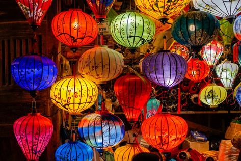 Making Hoi An Lanterns with the Lantern Lady - No Back Home Paper Lantern Making, Silk Lanterns, Bamboo Lantern, Traditional Lanterns, Hanging Lamp Shade, Garden Lanterns, Lantern Set, Wedding Lanterns, How To Make Lanterns