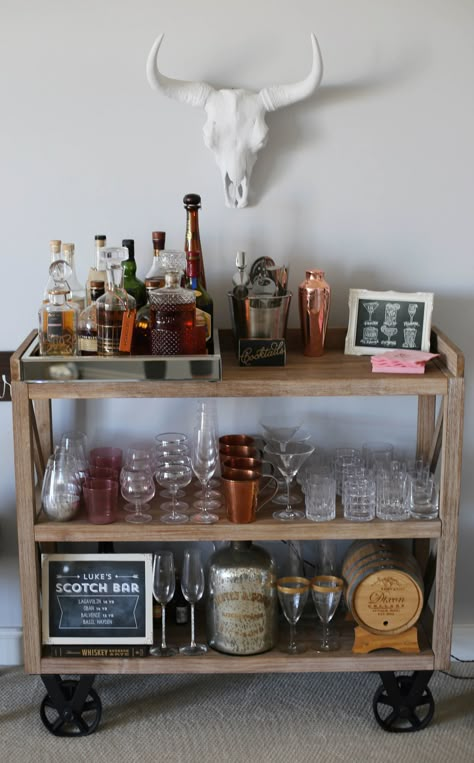 Home Style || Bar Cart Setup! - Styled By Kasey Diy Bar Cart, Gold Bar Cart, Diy Home Bar, Bar Cart Styling, Regal Design, Bar Cart Decor, Diy Bar, Home Bar Decor, Contemporary House Design