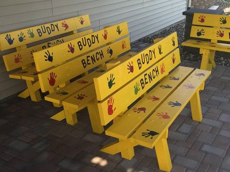 Friendship Bench Schools, School Legacy Project Ideas, Buddy Bench Ideas, Buddy Bench Ideas Schools, School Beautification Ideas, Bench Painting Ideas, Friendship Bench, Bench Painting, Eagle Scout Project Ideas