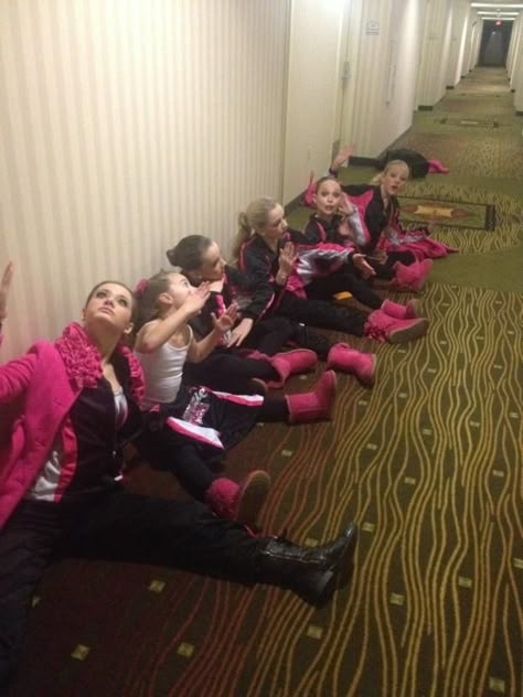 Dance Moms Season 2, Maddie Mackenzie, Dance Nation, Dance Moms Memes, Nia Frazier, Dance Moms Season, Dance Moms Cast, Dance Moms Pictures, Dance Moms Funny