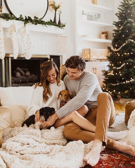 Merry Christmas Eve!!! Cozy Palette, Christmas Couple Pictures, Xmas Couple, Christmas Poses, Christmas Card Pictures, Couples Holiday, First Christmas Photos, Home Photo Shoots, Holiday Photoshoot