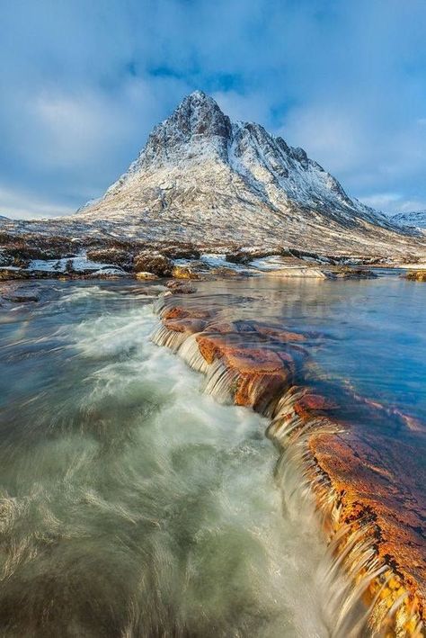 Glen Etive, Scotland Highlands, Scottish Landscape, Voyage Europe, Scotland Travel, Jolie Photo, Land Art, Places Around The World, Nature Pictures