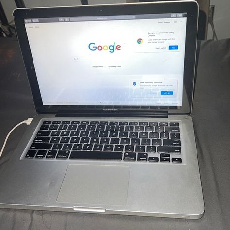 MacBook Pro (13-inch, Mid 2012) color: silver Macbook Pro 2012, 2012 Aesthetic, Ipad Picture, Time Lord, Macbook Pro 13 Inch, Hd Graphics, Screen Size, Intel Core, Macbook Pro