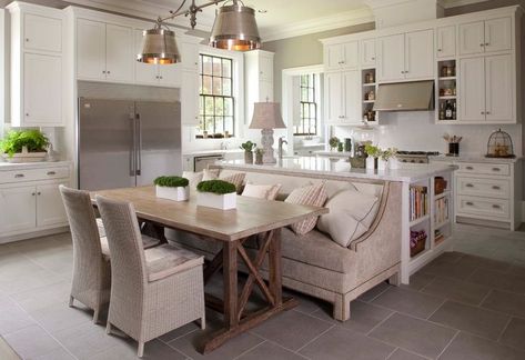 traditional-kitchen-with-bench-seating - Home Decorating Trends - Homedit Kitchen Island With Bench Seating, Seating In Kitchen, Kitchen Dining Room Combo, Bench Seating Kitchen, Banquette Seating In Kitchen, Kitchen Sofa, Kitchen Table Bench, Kitchen Island Bench, Kitchen Banquette