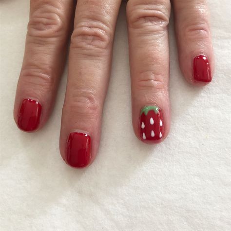 Short Nails Nail Polish Simple, Nail Ideas Cottagecore, Twee Style Nails, Easy Shellac Nail Designs, Red Nails Strawberry, Simple Nail Designs On Natural Nails, Easy Strawberry Nails, Red Shellac Nails Design, Strawberry Accent Nail