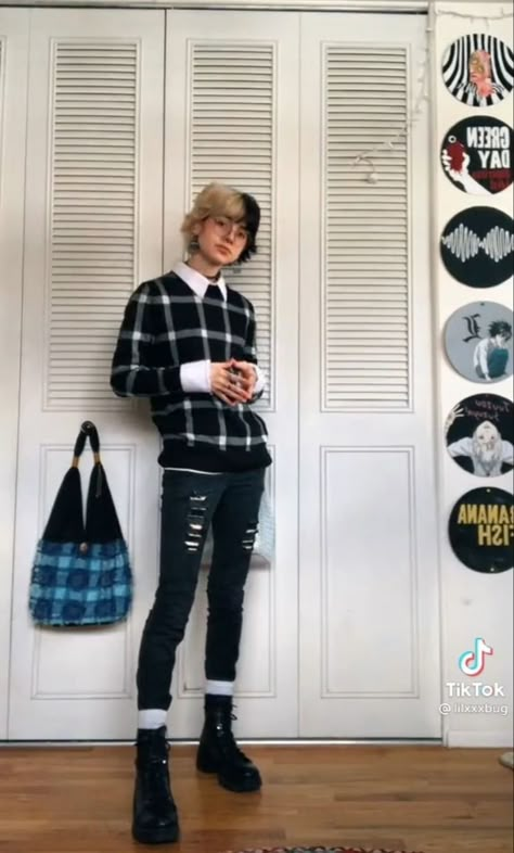 Nonbinary Fashion Outfits, Emo Academia, Enby Outfits, Non Binary Outfits, Bi Fashion, Stella Fashion, Non Binary Fashion, Genderqueer Fashion, Gender Fluid Fashion