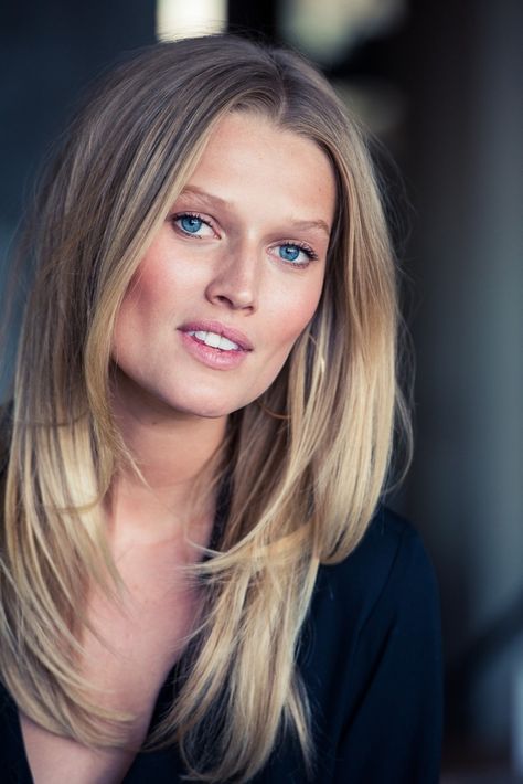 Toni Garrn, Most Beautiful Eyes, 2015 Hairstyles, Natural Blondes, Long Blonde, Long Blonde Hair, Light Summer, Great Hair, Layered Haircuts