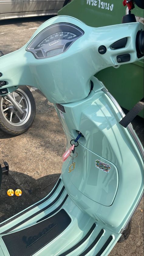 New Vespa, Italy Vibes