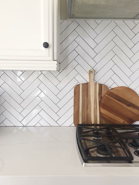 Slanted subway tile for kitchen White Herringbone Backsplash Grey Grout, White Herringbone Backsplash Kitchen, White Kitchen Tiles Grey Grout, Small Herringbone Backsplash, Herringbone Tile Kitchen, White Tiles Grey Grout, Herringbone Backsplash Kitchen, Herringbone Kitchen Backsplash, White Subway Tiles Kitchen Backsplash