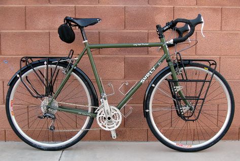 Gravel Bike Bicycles, Surly Long Haul Trucker, Surly Bike, Bici Retro, Touring Bicycles, Road Bicycle Bikes, Bicycle Travel, Bike Camping, Retro Bike