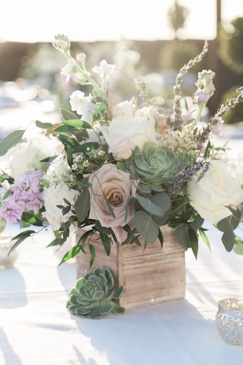 Eucalyptus And Lilac Centerpiece, Lavender Wedding Centerpieces, Beach Inspired Wedding, Lavender Centerpieces, Rooftop Wedding Ceremony, Lavender Wedding Theme, White Wedding Centerpieces, Shower Flowers, Beach Wedding Centerpieces