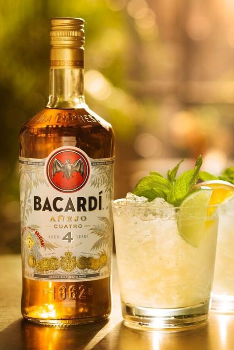 Luxury spirits are for more than just sipping! When used in cocktails made from high-quality, minimal ingredients premium spirits, like the Bacardí aged dark rum line, can shine in new ways. Cocktails With Bacardi Rum, Drinks With Bacardi Rum, Bacardi Dark Rum Drinks, Bacardi Breezer, Bacardi Gold, Bacardi Rum, Rum Cocktails, Dark Rum, Bacardi