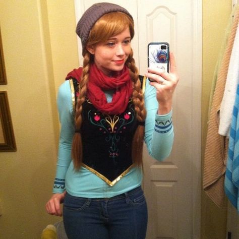 Elsa Costume Ideas, Frozen Halloween Costumes, Adult Anna Costume, Elsa Halloween, Elsa Halloween Costume, Disney Princess Halloween Costumes, Frozen Halloween, Most Popular Halloween Costumes, Halloween Costumes 2014