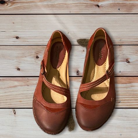 Nib Earth Alder Shoes Earth Shoes Kohl's, Vegetable-tanned Brown Leather Shoes, Casual Brown Leather Shoes Vegetable-tanned, Earth Shoes 1970s, Earthing Shoes, Brown Leather Shoes With Rubber Sole, Medium Width, Comfortable Leather Shoes, Earth Kingdom, Earth Shoes