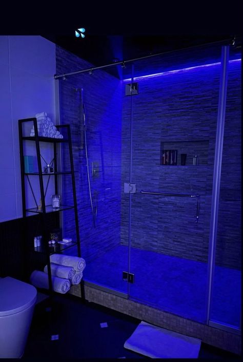 Bathroom Vibes Aesthetic Led Lights, Bathroom Inspo Led Lights, Led Lights In Bathroom Ideas, Bathroom Decor Led Lights, Bathroom Ideas Led Lights, Royal Blue Bathroom Ideas, Neon Bathroom Aesthetic, Led Lights Bathroom, Neon Bathroom