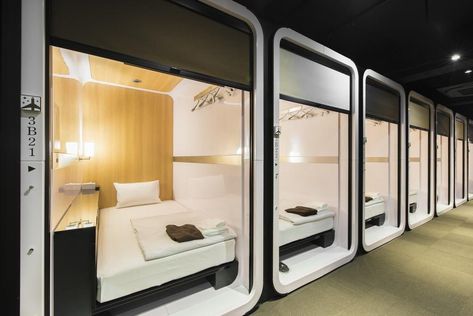 Kyoto Capsule Hotel – 5 Unique Places For Your Stay in Kyoto Capsule Bed, Sleep Box, Pod Hotels, Sleeping Pods, Hostels Design, Capsule Hotel, Hotel Safe, House Cabin, Tokyo Hotels