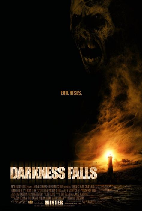 Darkness Falls (2003) Cast: Chaney Kley, Emma Caulfield, Lee Cormie, Grant Piro, etc -- to watch free go to -- http://sockshare.net/watch/QG39LKvo-darkness-falls-2003.html Best Horror Movies List, Horror Movies List, Doug Jones, I Love Horror, Darkness Falls, Best Horror Movies, Horror Posters, Best Horrors, Sundance Film