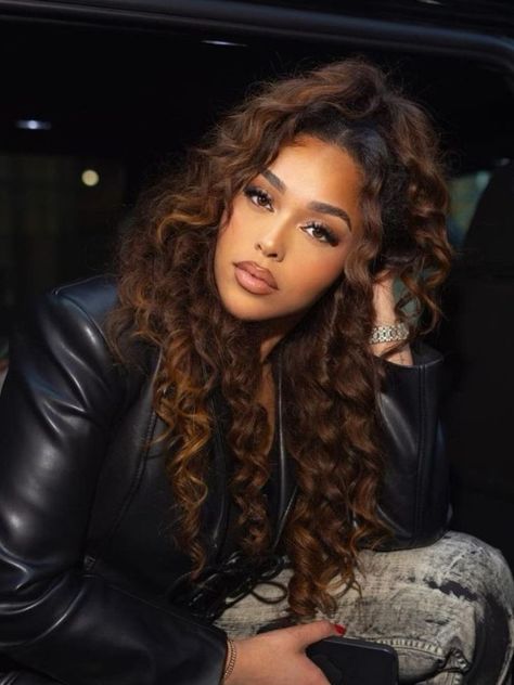 Jordyn Woods Hair, Curly Half Up Half Down, Low Ponytail Hairstyles, Jordyn Woods, Curly Ponytail, Short Curls, Long Curls, Low Ponytail, Half Up Half Down Hair