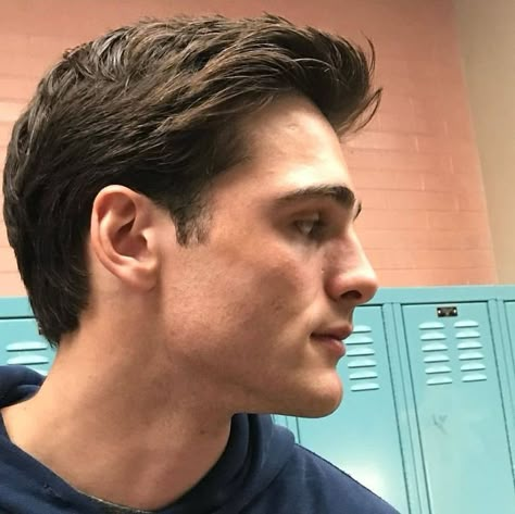 Jawline Men, Jacob Eldori, Gentleman Haircut, Conor Leslie, Mens Haircuts Straight Hair, Nate Jacobs, Noah Flynn, Mens Haircuts Short Hair, Mens Hairstyles With Beard