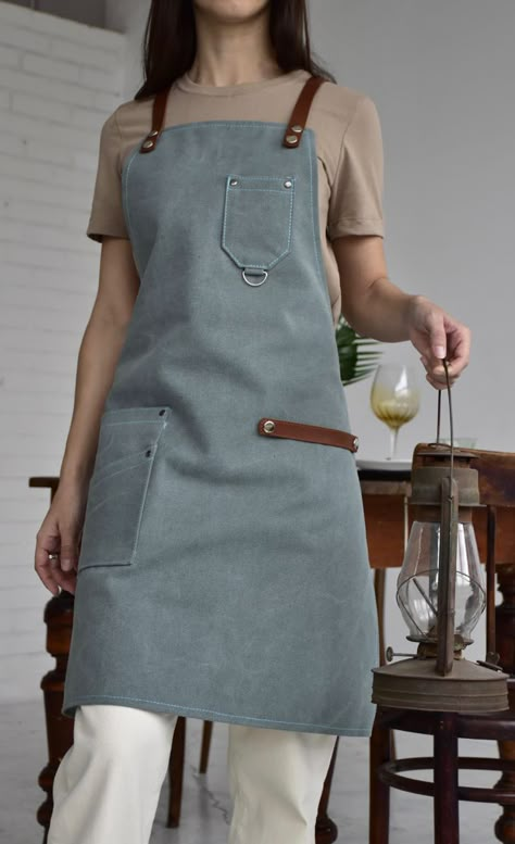 Chef Jackets Design, Barista Outfits, Chef Dress, Cafe Uniform, Jean Apron, Fashion Apron, Restaurant Uniforms, Wrap Dress Pattern, Fashion Design Template