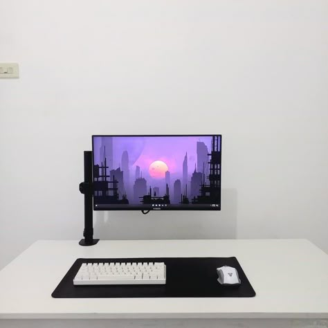 Desktop Setup Ideas, White Setup, Clean Setup, Dream Desk Setup, Pc Bedroom, Minimal Desk Setup, Male Living Space, Workstation Ideas, Bedroom Gaming Room