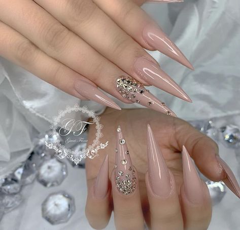 Stiletto Nails Design, Acrylic Stiletto Nails, Nails Beige, Acrylic Nails Natural, Stilleto Nails Designs, Nails Rose, Stiletto Nails Designs, Rose Gold Nails, Nails Simple